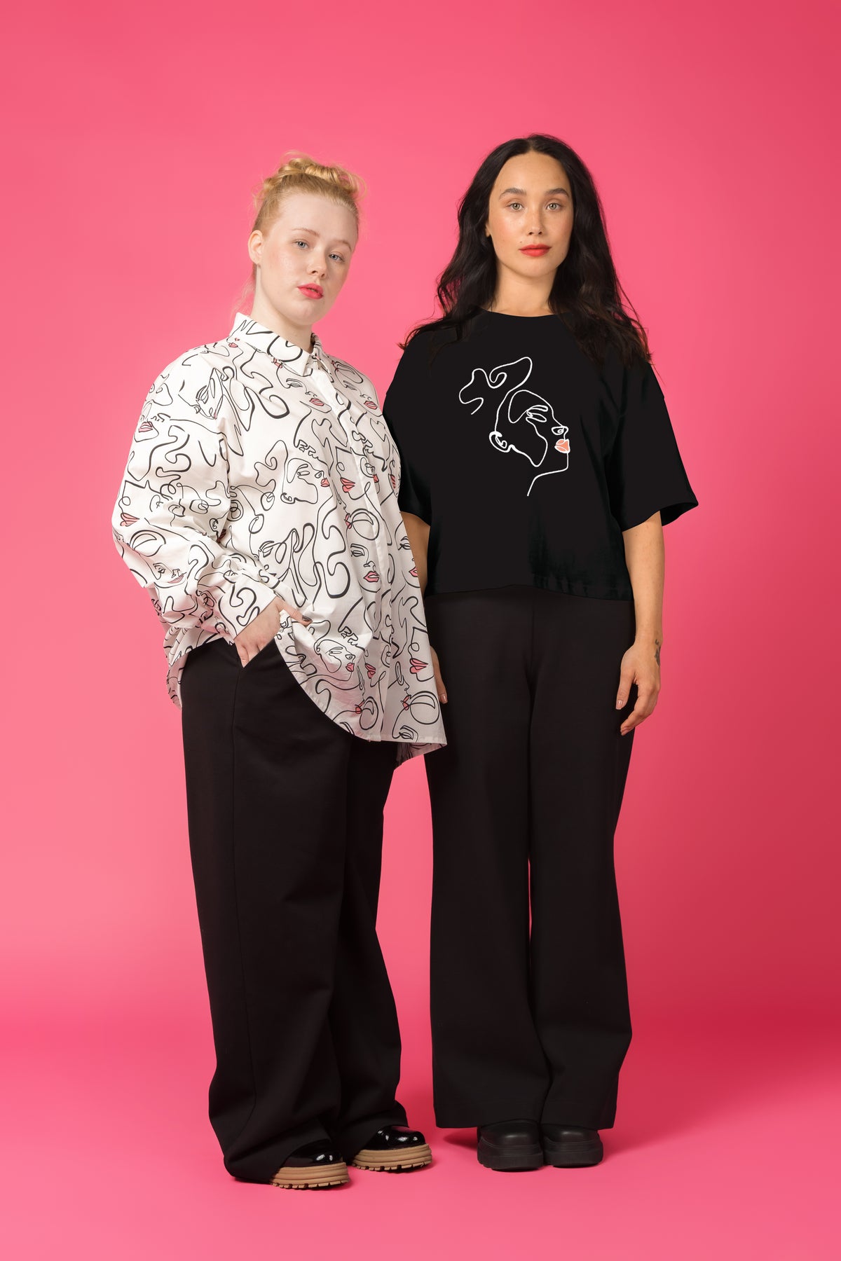 ENNAKKOMYYNTI: DRIFT t-paita, lipstick, musta