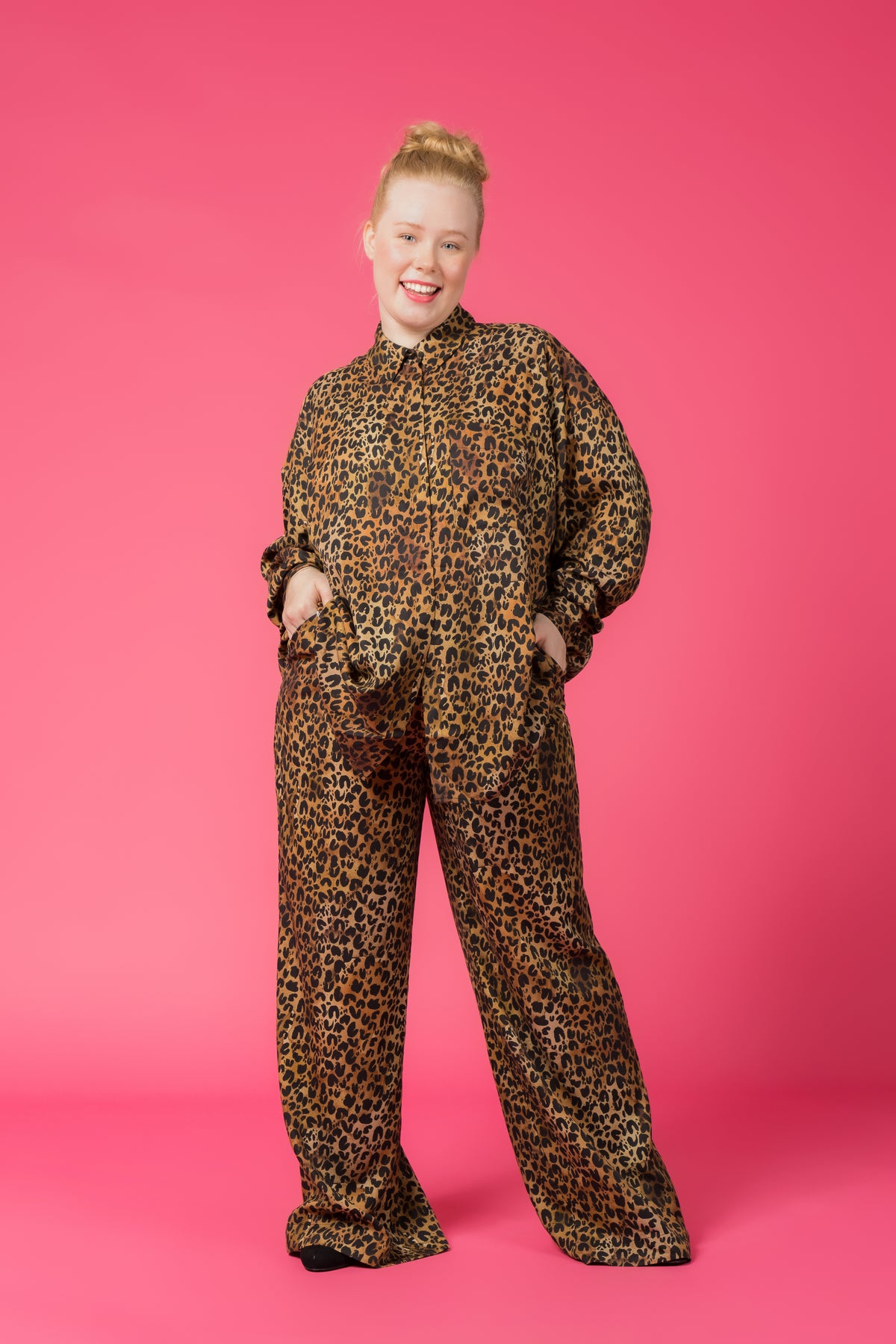 ENNAKKOMYYNTI: FRESH oversized paita, wild