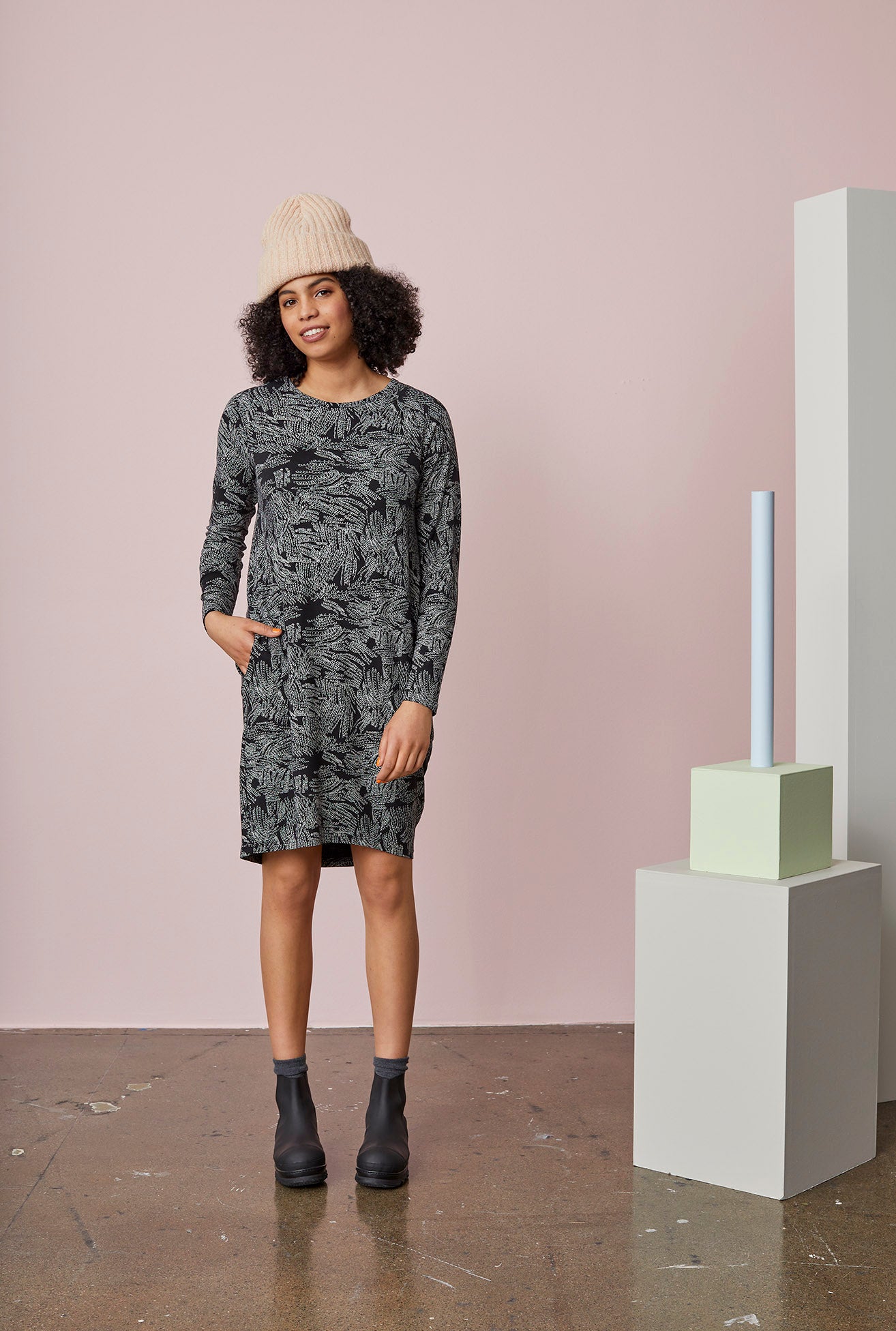 OVAL-mekko, Connection