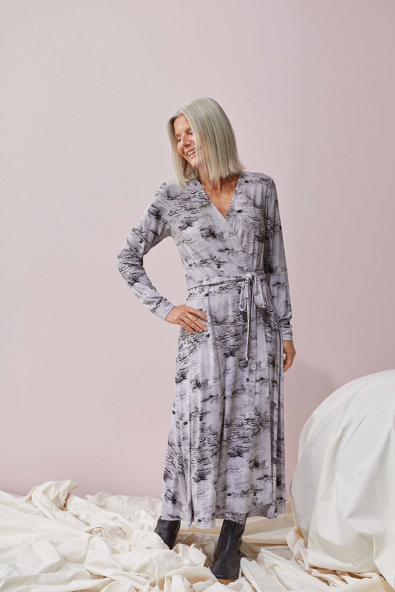 WRAP AROUND -mekko, Illusion