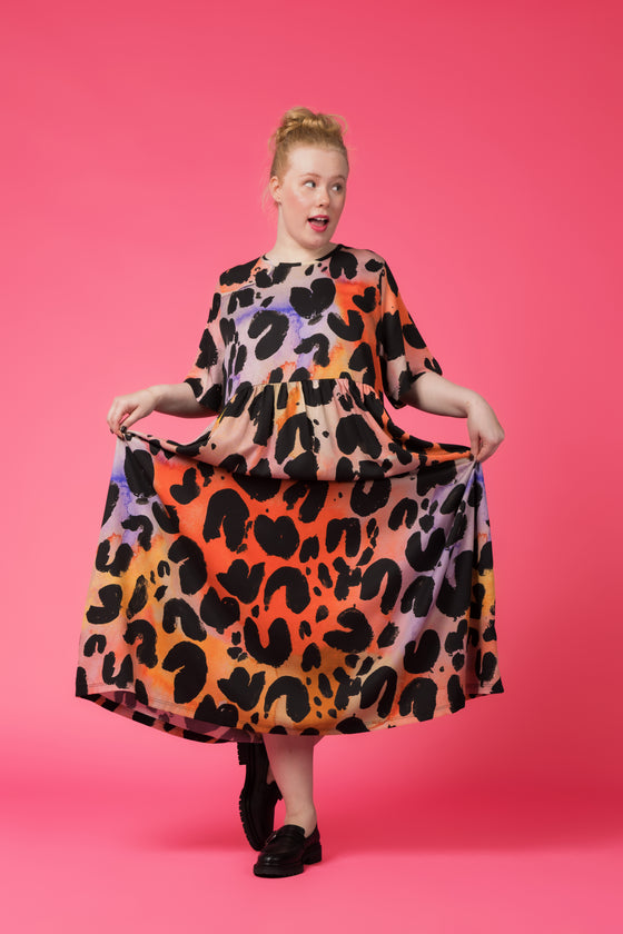 GLOW-mekko, untamed