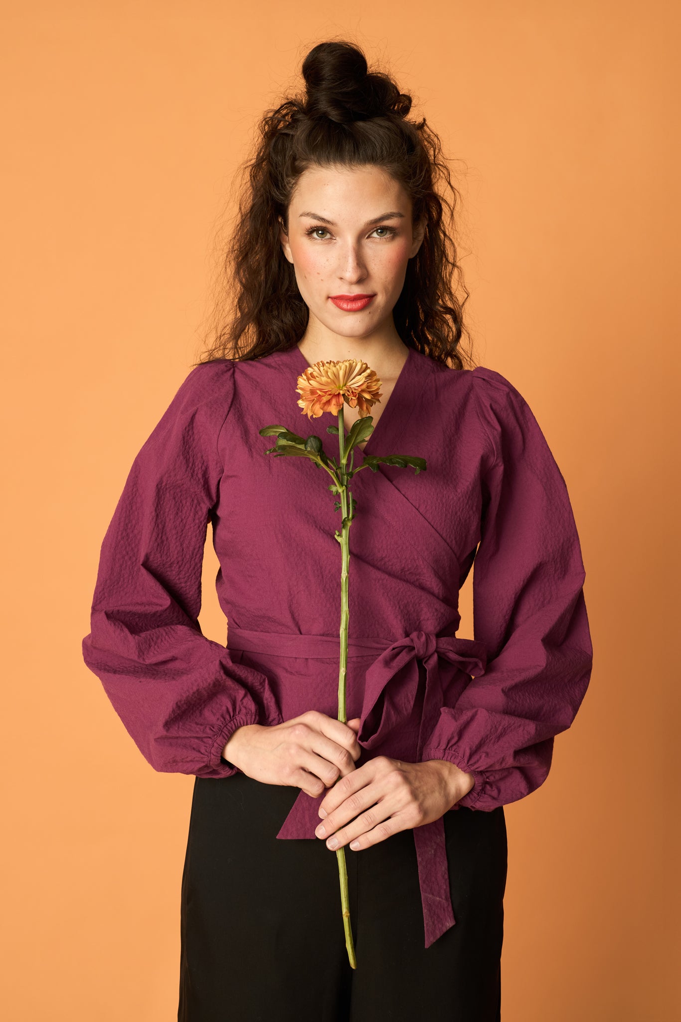 ENNAKKOMYYNTI: PUFF WRAP -paita, Grape Purple