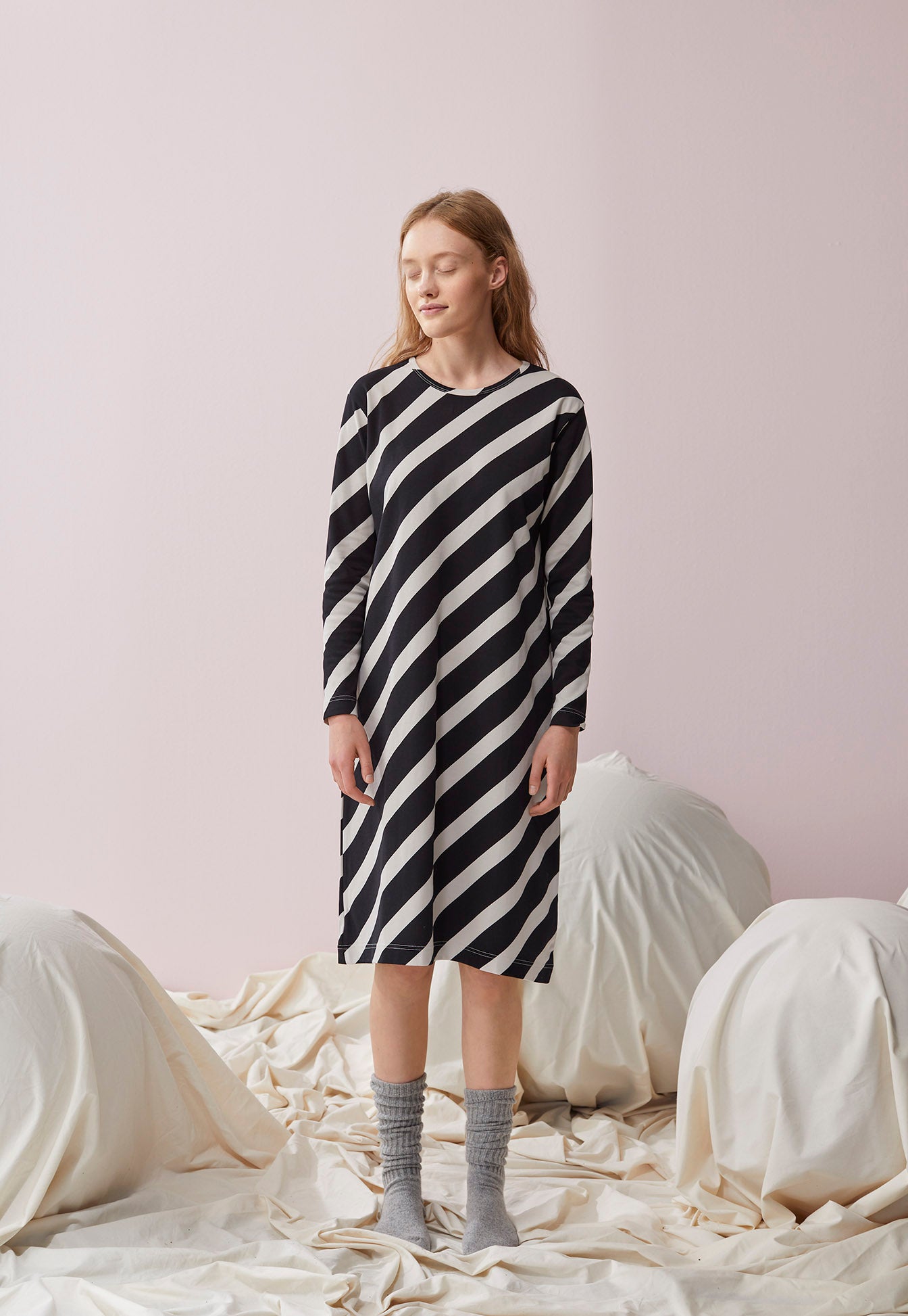 MELLOW-mekko, Huge Stripe, Black/Canvas Grey, naisten