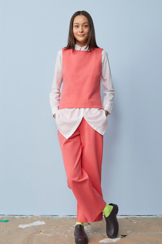OUTLET: BOAT NECK TOP, Coral Red